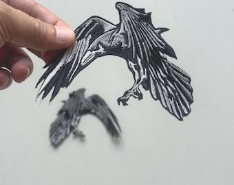 2Stk. Aufnäher zum Aufnähen mit Krähe Rabe USA Corvus Scary Sensenmann Symbol zum Aufbügeln