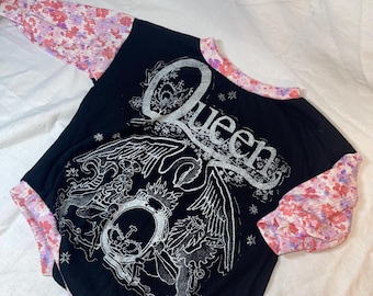 Queen rock floral romper 9/12m