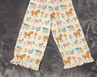 Wide leg ruffle pants size 3/4y