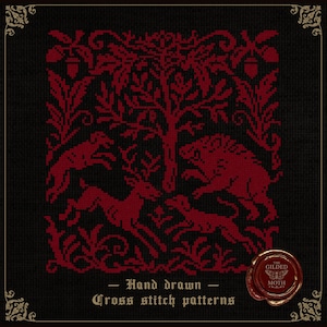 Könnte beinhalten: Kreuzstichmuster mit rotem Design auf schwarzem Hintergrund. Das Design zeigt einen Baum, Hirsche und ein Wildschwein, umrahmt von floralen Elementen. Der Text lautet "Hand drawn Cross stitch patterns".