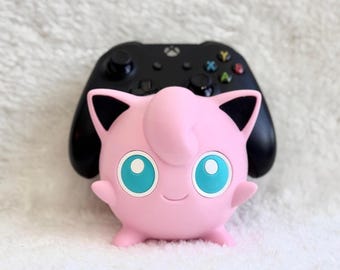 Soporte universal para mando de Jigglypuff / Decoración de escritorio hecha por fans de Pokémon / Accesorio para consola / Regalo para gamers impreso en 3D