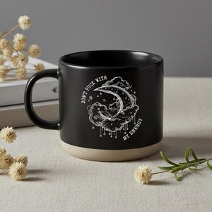 Don't Fi*k With My Energy Moon Mug, Geschenk für Sie, Reisebecher, Witchy Geschenk für Mama, personalisiertes Geschenk, Geschenk für Sie Witchy, Mond Tarot Mug