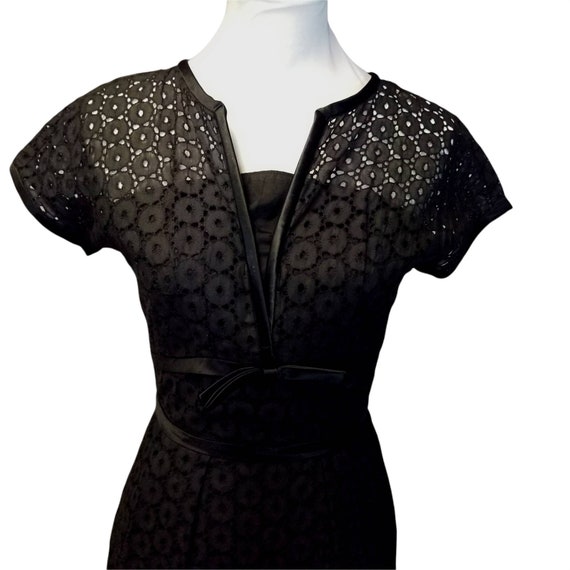 Vtg 50s black cotton eyelet dress, 1950s black co… - image 2