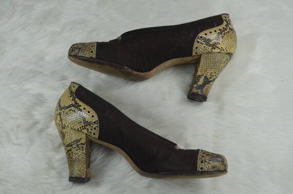 vintage 1940s heels, vtg 40s Fabric Snakeskin Pum… - image 9
