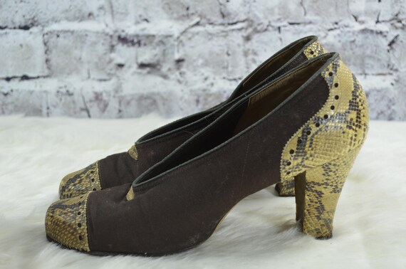 vintage 1940s heels, vtg 40s Fabric Snakeskin Pum… - image 4