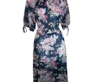 Vtg 70s floral semi sheer pleated dress