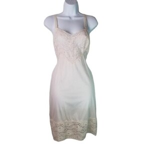 Vtg 50s blush pink fullslip lingerie slip dress, vintage 1950s Movie Star blush pink nylon full slip lingerie, full slip dress 38
