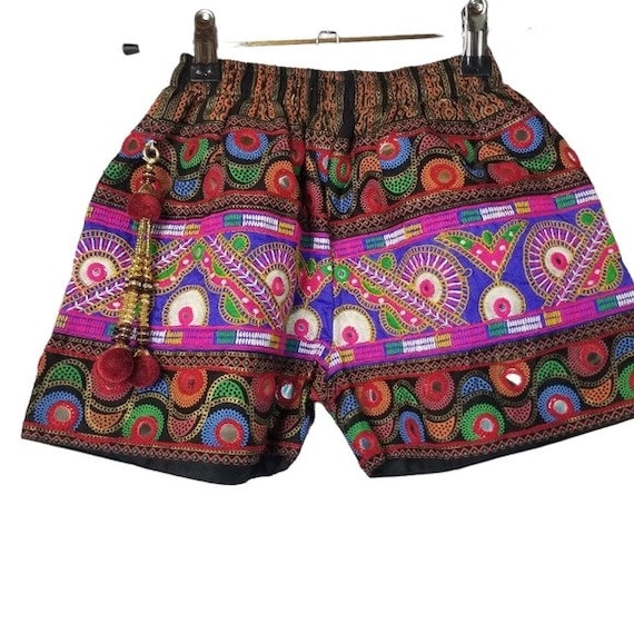 Vtg ethnic embellished boho shorts - image 1