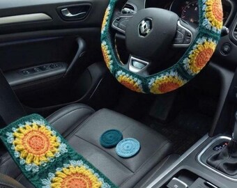 Coprivolante all'uncinetto con girasoli, accessori per auto floreali verde scuro, interni auto con motivo a raggiera realizzati a mano, rivestimento del volante personalizzato in colore