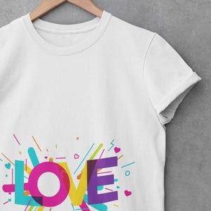 Camiseta LOVE: Letras arcoíris brillantes (PNG digital para sublimación)