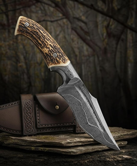 Handmade Damascus Steel Hunting Knife with Deer Horn l Outdoor & Bowie Knives