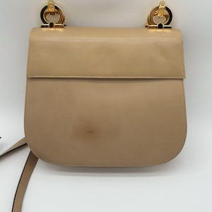 Authentic Salvatore Ferragamo Gancini Beige Leather Shoulder Bag Crossbody gold