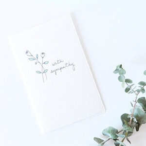 Simple carte de sympathie - Roses blanches - Avec sympathie