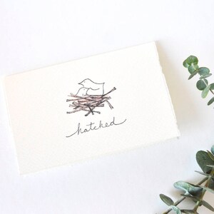 Mignon nouvelle carte de bébé - Hachurée