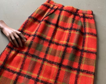 Red Orange Plaid Skirt | Reverse Dart | Kick Pleat | Vintage Custom Made | Textured Wool | Lined | No Pockets