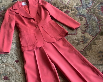 Coral Colored Polyester Pantsuit | College Town | 1970s Fashion | High Waisted | Flared Legs | Excellent Condition| Small Waist