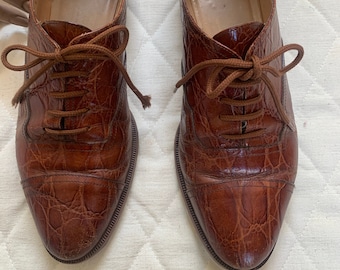 Dark Caramel Colored Reptile Oxfords | Bruno Magli | Size 6B | Classic | Italian Made | Iconic |