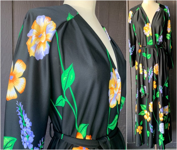 zip up,polyester,lounger Long floral dress,pastel,dress,1970s,70 lounge wear