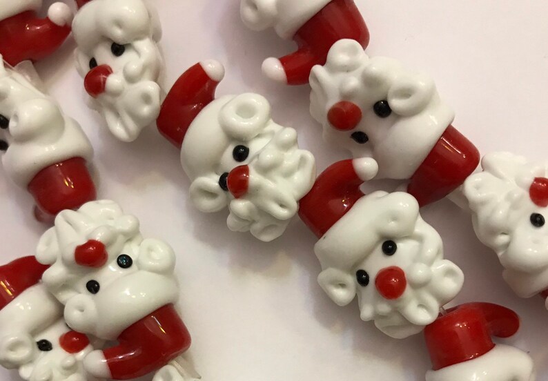 Now 50/% OFF Funny Face Santa Beads 10 Beads 34 x 12