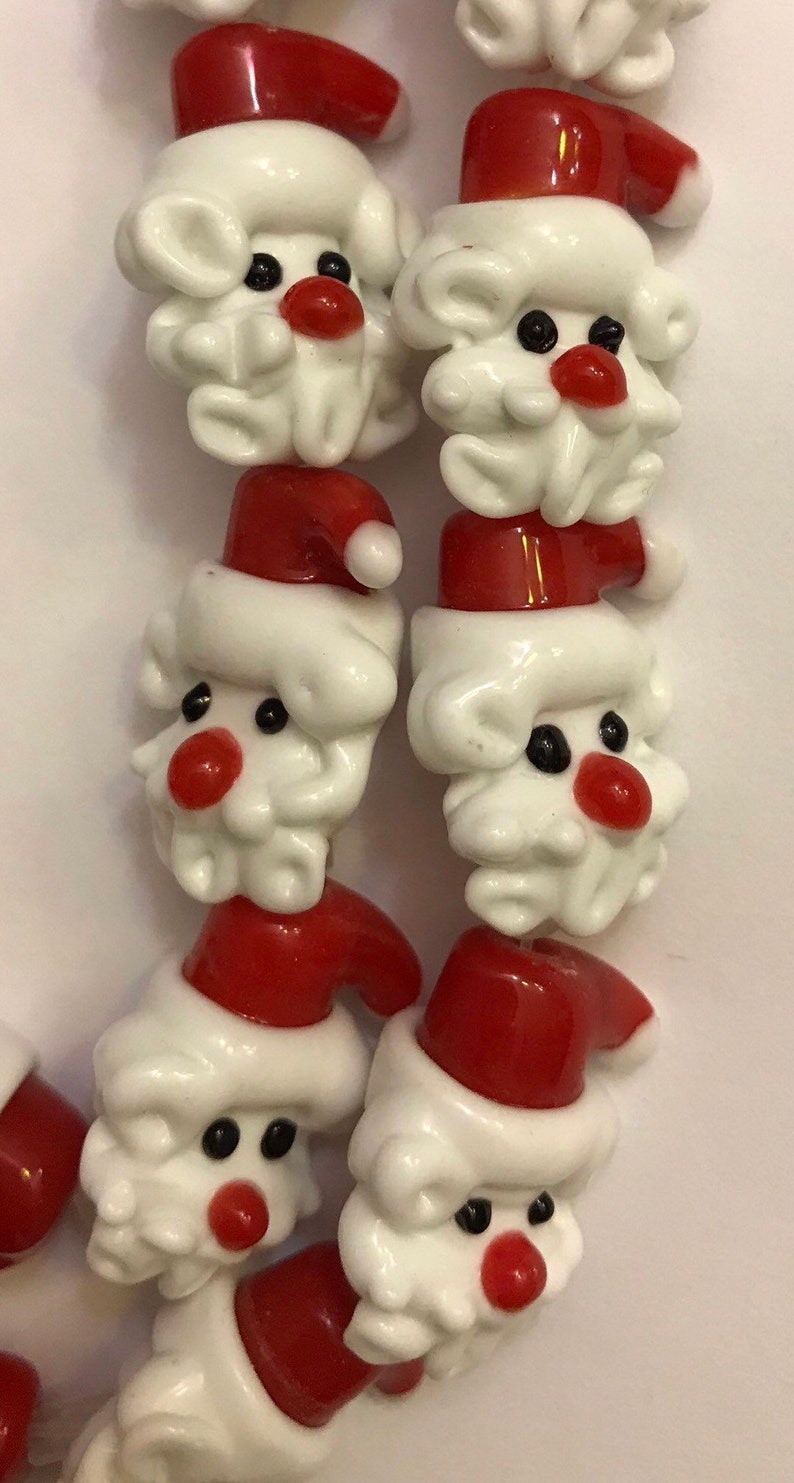 Now 50/% OFF Funny Face Santa Beads 10 Beads 34 x 12