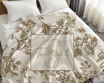 Gepersonaliseerde deken met toile-monogram, achternaam bloemen plaid voor bank, aangepaste naam housewarming cadeau, pas getrouwd en Valentijnsdag