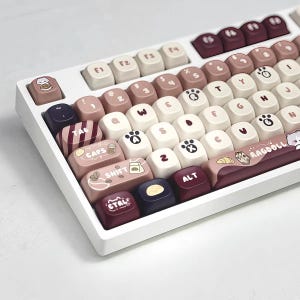 Conjunto de teclas Coffee Ragdoll Cat – 131 teclas PBT moa para teclado mecânico com sublimação | Tema fofo de gatinho de café, layout personalizado para jogos OEM/ANSI