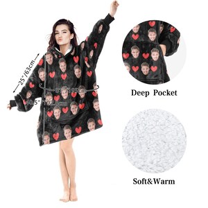 Pu&ograve; includere: Felpa con cappuccio nera oversize con un motivo personalizzato di volti e cuori. La felpa con cappuccio misura 63 cm di lunghezza, 195 cm di larghezza e 102,8 cm di larghezza nella parte inferiore. &Egrave; dotata di una tasca profonda ed &egrave; realizzata in materiale morbido e caldo.