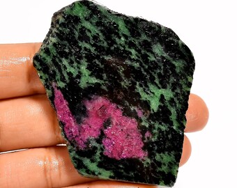 Fetta di zoisite rubino, lastra di zoisite rubino grezza lucidata a mano, decorazione per la casa, pietra preziosa di cristallo curativa, dimensioni della fetta 60X51X7 mm (fetta come da immagine)