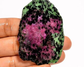 Fetta di zoisite rubino, lastra di zoisite rubino grezza lucidata a mano, decorazione per la casa, pietra preziosa di cristallo curativa, dimensioni della fetta 58X40X6 mm (fetta come da immagine)