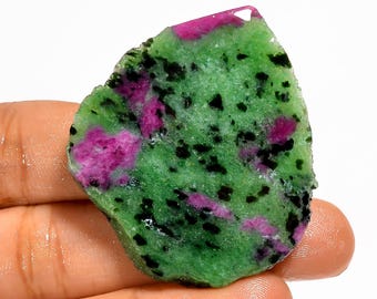 Plasterek zoizytu rubinowego, ręcznie polerowana surowa płytka zoizytu rubinowego, dekoracja domu, leczniczy kryształ, rozmiar plastra 43 x 38 x 6 mm (plaster jak na zdjęciu)