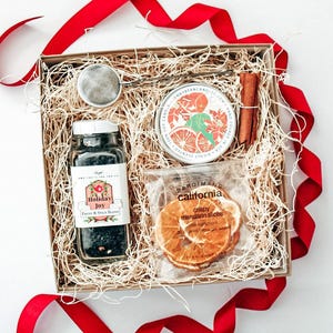 holiday joy loose leaf tea gift box