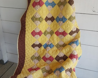 Beautiful Vintage Handmade Bow tie Quilt / 76 X 63 / Full /Queen Size, Vintage quilt, Multi colored / Fall Colors/ Autumn Colors