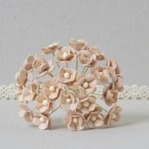 10 mm/20 bruine moerbeipapierbloemen