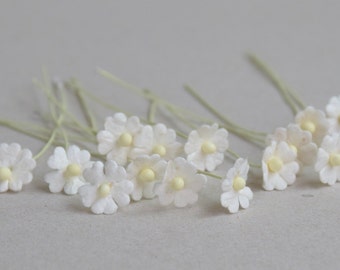 10  mm 25  White  Mulberry Paper  Flower