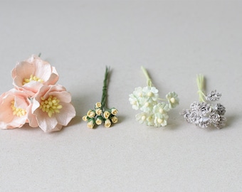 3-40 mm / 33  Mixed Paper  flowers