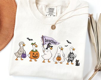 Matching Family Halloween Goose Shirt, Personalized Goose Family Tee, Comfort Colors Mom Dad Kids Spooky Halloween Costume Gift
