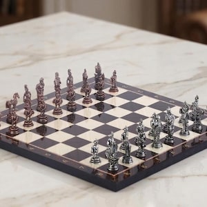 Lux Trojaanse oorlog metalen schaakset, compact houten bord met walnotenpatroon en zware zamak-figuren, luxe kleine schaakset, premium cadeau voor hem