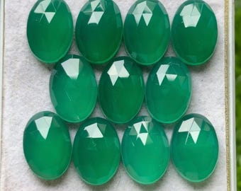 Rodajas ovaladas de calcedonia verde con corte rosa y dorso plano: Rodajas de gema con corte rosa (10 x 14 mm, lote de 11 piezas)