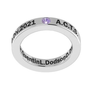 Personlig ametist-födelsestensring, specialinfattad graverad bezel