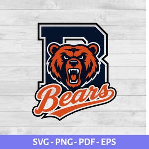 Puede incluir: Un diseño gráfico que presenta una letra B grande de color azul oscuro con una cabeza de oso naranja y negra gruñendo centrada en el interior. Debajo del oso, la palabra Bears está escrita en una fuente cursiva naranja con borde blanco.