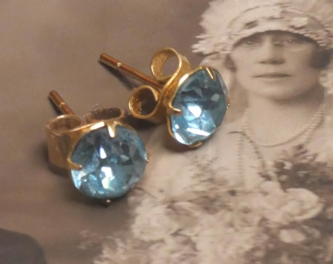 Vintage Mid Century Gold Blue Aquamarine Stud Earrings