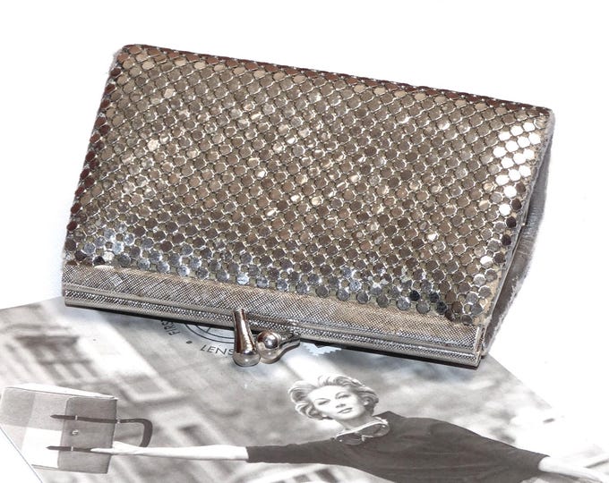 Vintage 1970s Silver Mesh Coin Purse Unusual Box Shaped Silver Metal Mesh Retro Collectable Accessory
