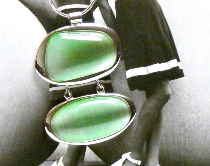 Vintage 1960 MOD Green Glass Pendant Necklace New Old Stock