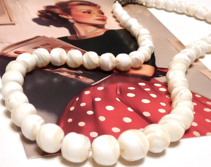 Vintage Mother of Pearl Beaded Necklace, 1950s Bridal Jewelry