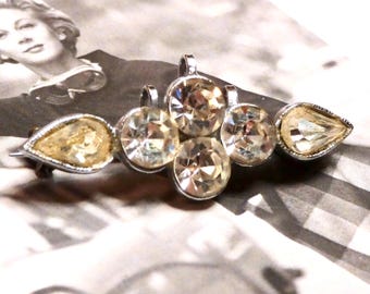 Vintage 1940 Brooch Clear Bright Rhinestones  Two Pear Shaped Champagne Coloured Rhinestones Cathedral Set Pin Scarf Pin Necklace Pendant