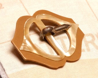 Vintage Art Deco 1930 Small Dress Belt Buckle Woman's Fashion Butterscotch Bakelite with Stylised Golden Pearlised Applied Decoration