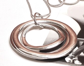 Vintage 1970 Mod Necklace Silver Tone Metal 3 Circle Sacred Geometry Pendant on Long Chain Statement Necklace