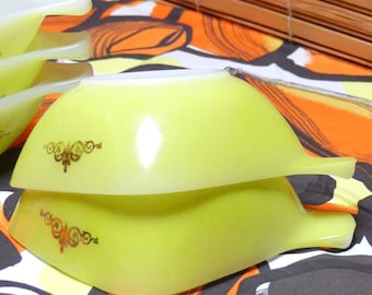 Vintage Retro Agee Pyrex Ramekins Bright Citrine Yellow Colour Set of Four Retro Serving Ware