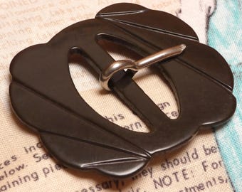 Vintage Art Deco Dress Buckle: Black Carved Bakelite, 1930s French Fashion