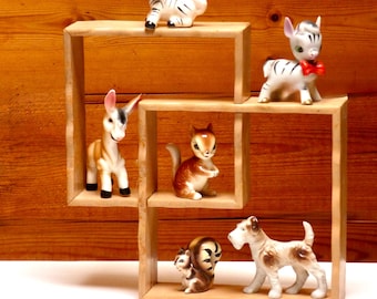 Vintage 1960 Wood Shadow Box Knick Knack Hanging Curio Shelf